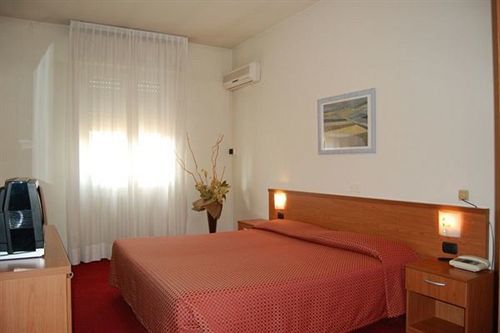 Hotel Masaccio San Giovanni Valdarno Buitenkant foto